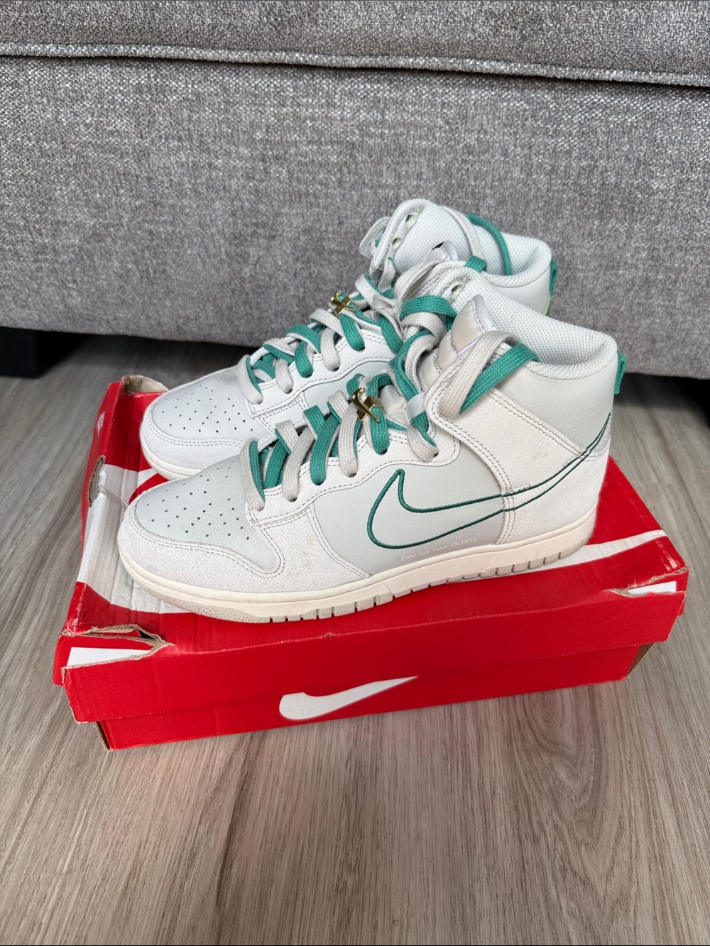 Nike Dunk HI SE Light Bone/Green Noise DH0960-001 Size 8